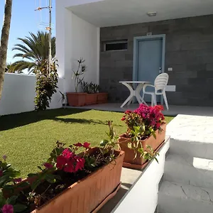 holiday-apartments-natalia.tenerifehoteles.net/
